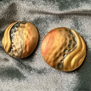 🏝️ Down By the Sea Round Gold, Blue & Pink Metal Clip On Earrings